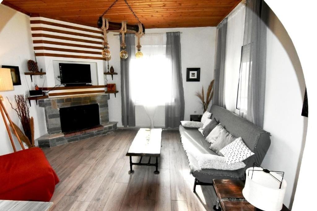 Casa Katina , In Lagana, Agrilia Area Case de vacanță